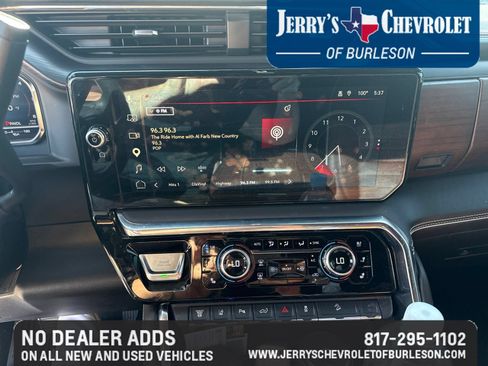 Used 2025 GMC Sierra 2500 Denali Ultimate AWD/4WD image 14