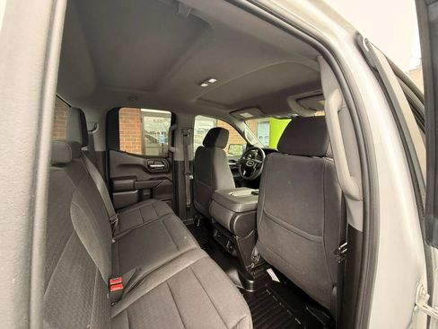 Used 2023 GMC Sierra 1500 Pro w/ Pro Value Package AWD/4WD image 11