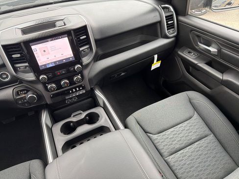 New 2026 RAM 1500 Express AWD/4WD image 21