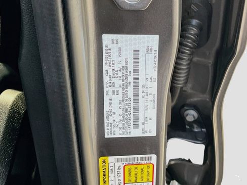 Used 2025 Ford Ranger XL RWD image 28