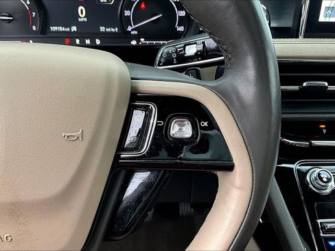 Used 2021 Lincoln Corsair FWD w/ Premium Package image 19