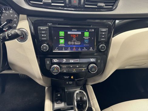Certified 2022 Nissan Rogue Sport SL AWD/4WD image 14