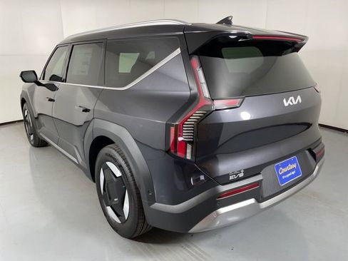 New 2026 Kia EV9 Wind image 6