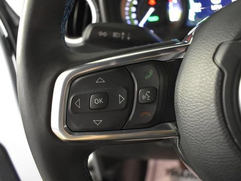Used 2024 Jeep Wrangler High Altitude AWD/4WD image 16
