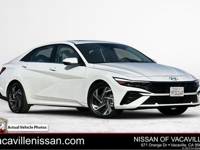 Used 2025 Hyundai Elantra Limited