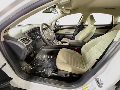 Used 2020 Ford Fusion S FWD image 19