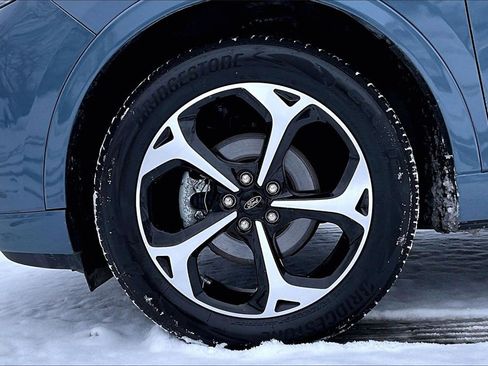 Certified 2023 Ford Escape ST-Line Select w/ Tech Pack #2 image 9