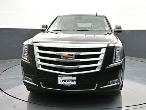 Used 2020 Cadillac Escalade Luxury AWD/4WD image 6