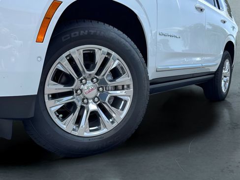 New 2026 GMC Yukon Denali w/ Sun & Power Step Package RWD image 2