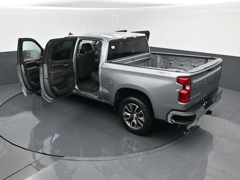 Used 2024 Chevrolet Silverado 1500 LT AWD/4WD image 26