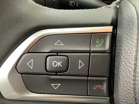 New 2026 Jeep Compass Limited image 16