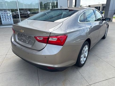 Used 2024 Chevrolet Malibu LT FWD image 7