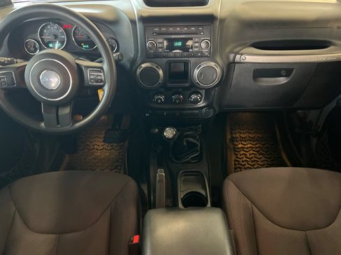 Used 2014 Jeep Wrangler Sport AWD/4WD image 12