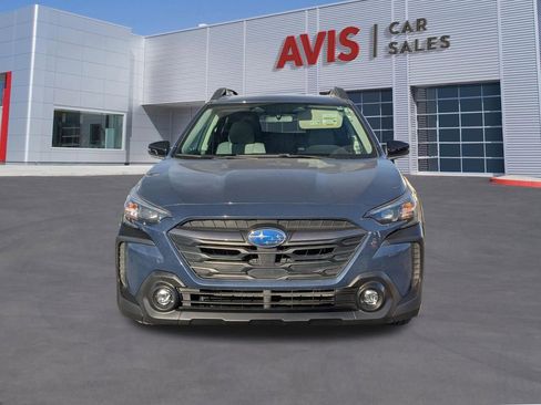 Used 2025 Subaru Outback Premium image 10