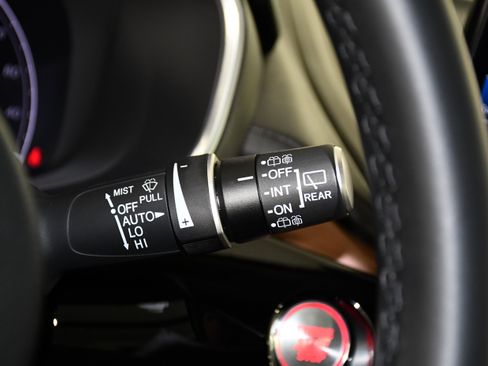 Certified 2025 Acura MDX SH-AWD w/ Technology Package image 23