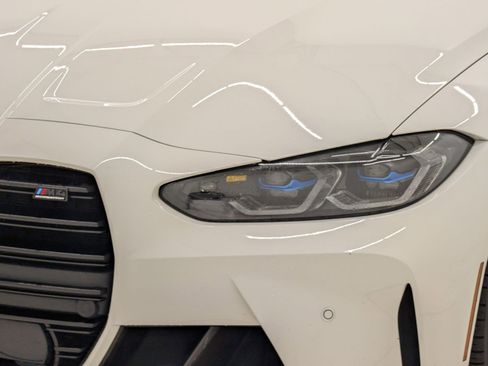 Used 2021 BMW M4 Competition w/ M Carbon Exterior Package image 11