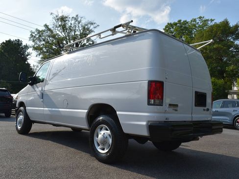 Used 2014 Ford E-350 and Econoline 350 Super Duty RWD image 32