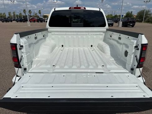 Certified 2025 Nissan Frontier Pro-X RWD image 15