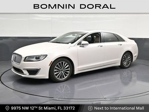 Used 2018 Lincoln MKZ Select w/ Select Plus Package FWD image 1