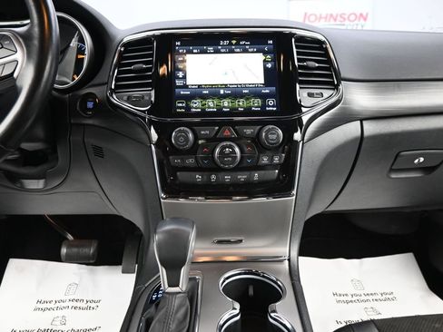 Used 2021 Jeep Grand Cherokee Laredo X image 22