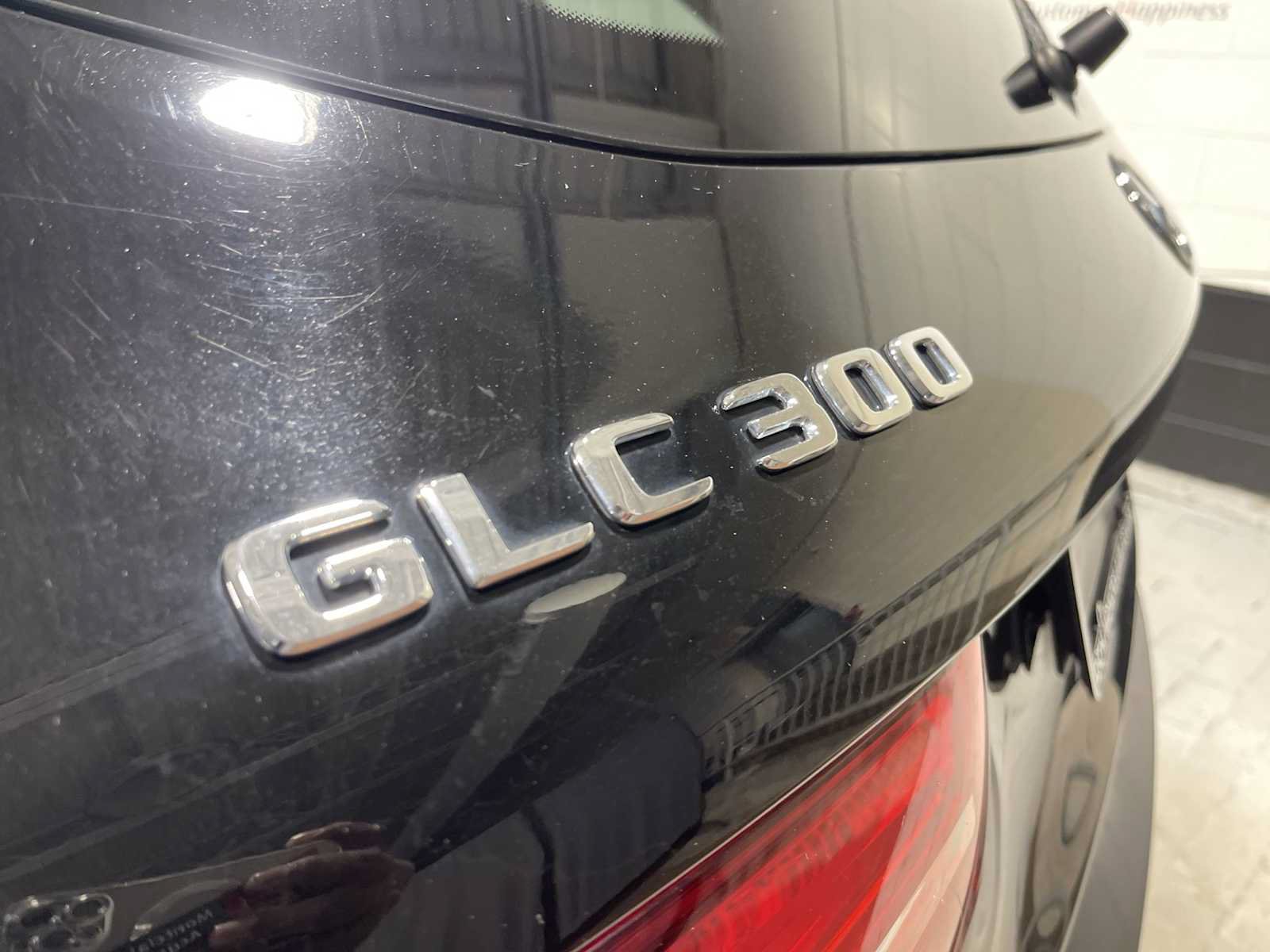 Used 2018 Mercedes-Benz GLC 300 4MATIC image 7