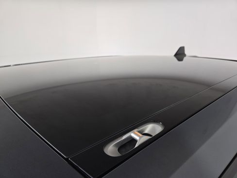 Used 2023 Rivian R1T Adventure image 13