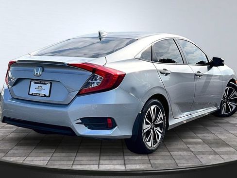 Used 2016 Honda Civic EX-T image 2