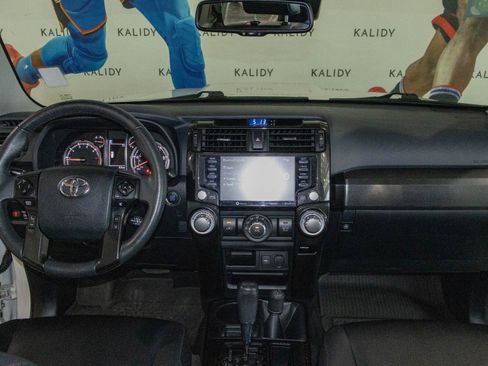 Used 2021 Toyota 4Runner Venture w/ Moonroof Package AWD/4WD image 3