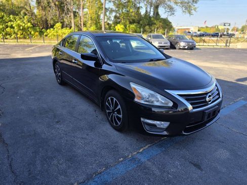Used 2015 Nissan Altima 2.5 S image 2