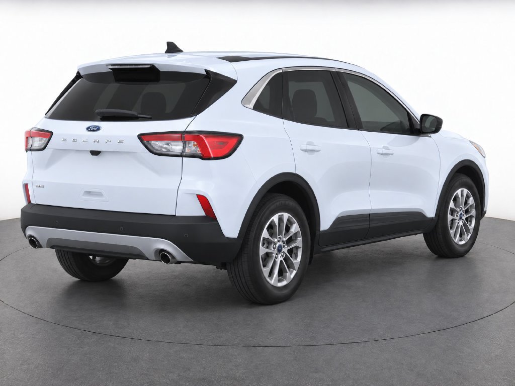 Used 2022 Ford Escape SE w/ Convenience Package FWD image 4