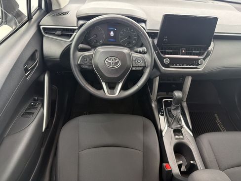Used 2024 Toyota Corolla Cross LE FWD image 26