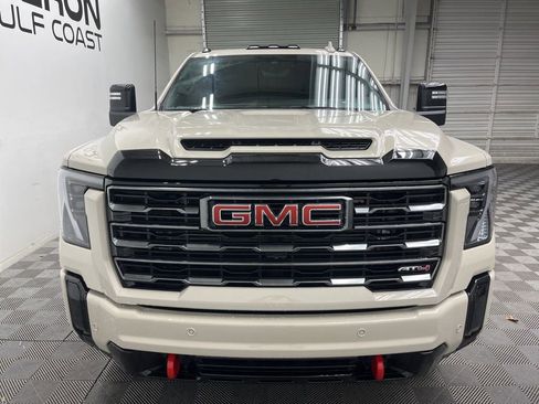 Used 2026 GMC Sierra 2500 AT4 w/ AT4 Premium Plus Package AWD/4WD image 4