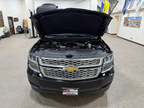 Used 2018 Chevrolet Suburban LT AWD/4WD image 61