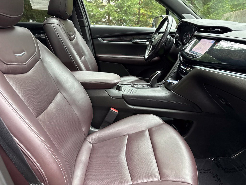 Used 2022 Cadillac XT6 Premium Luxury w/ Technology Package AWD/4WD image 15