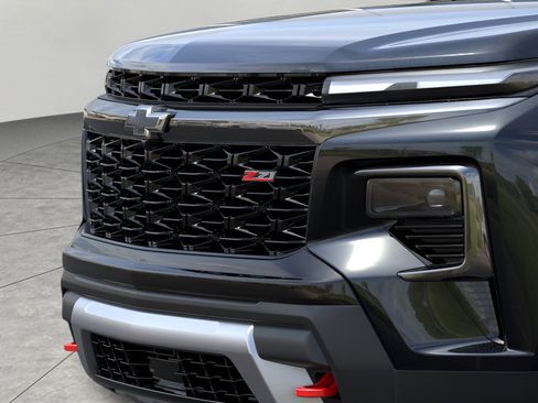 New 2026 Chevrolet Traverse Z71 w/ Driver Confidence Package image 13