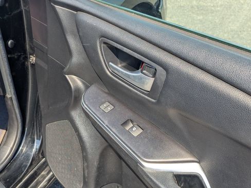 Used 2016 Toyota Camry SE FWD image 32