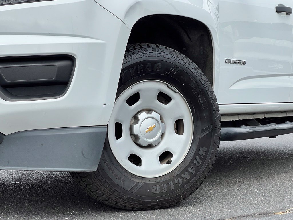 Used 2015 Chevrolet Colorado W/T w/ WT Convenience Package RWD image 2