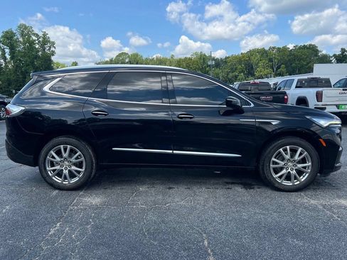 Used 2023 Buick Enclave Premium w/ Experience Buick Package FWD image 2