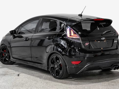Used 2017 Ford Fiesta ST FWD image 8