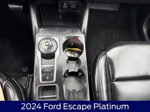 Used 2024 Ford Escape Platinum AWD/4WD image 25