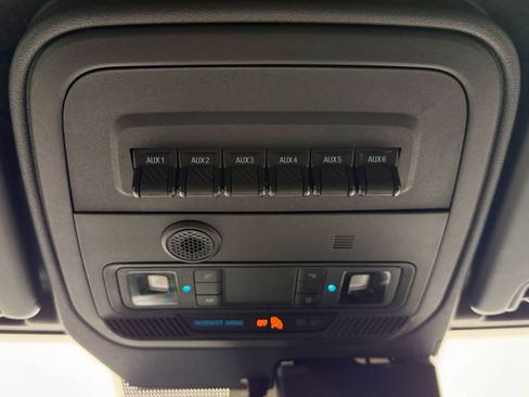 Used 2022 Ford Bronco Wildtrak image 39