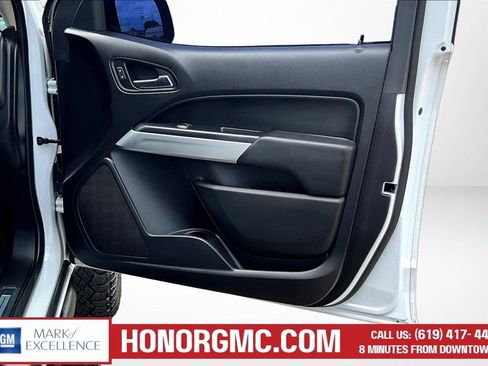 Used 2019 Chevrolet Colorado ZR2 w/ ZR2 Dusk Special Edition AWD/4WD image 29