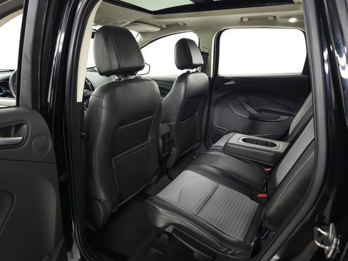 Used 2017 Ford Escape Titanium AWD/4WD image 29