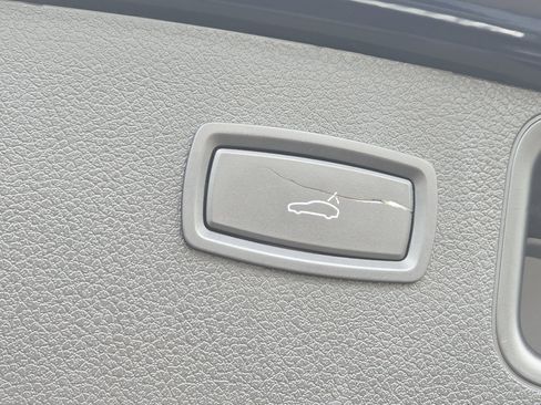 Used 2020 Porsche Macan S AWD/4WD image 21