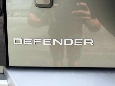 Certified 2025 Land Rover Defender 110 S AWD/4WD image 11