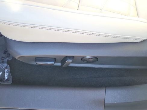 New 2026 Nissan Sentra SL w/ Floor Mat Package FWD image 9