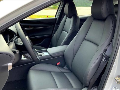 Used 2025 MAZDA MAZDA3 s image 13