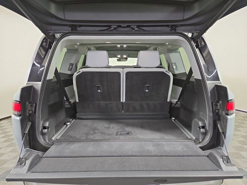 Used 2024 Rivian R1S Adventure AWD/4WD image 15