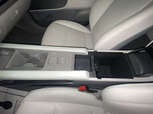 Used 2023 Hyundai Ioniq 6 Limited image 21