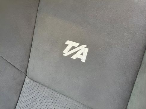 Used 2018 Dodge Challenger T/A image 33